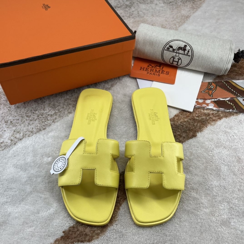 H**mes slippers